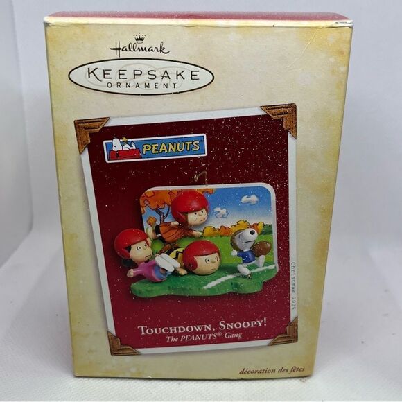 Hallmark‎ Keepsake Touchdown Snoopy Christmas Tree Ornament Peanuts Gang 2005 - Picture 1 of 6